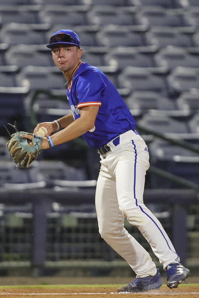 Prep Baseball Class 6a State Finals Lewisburg Nips Gulfport 2 1 In Game One Of The Series 228